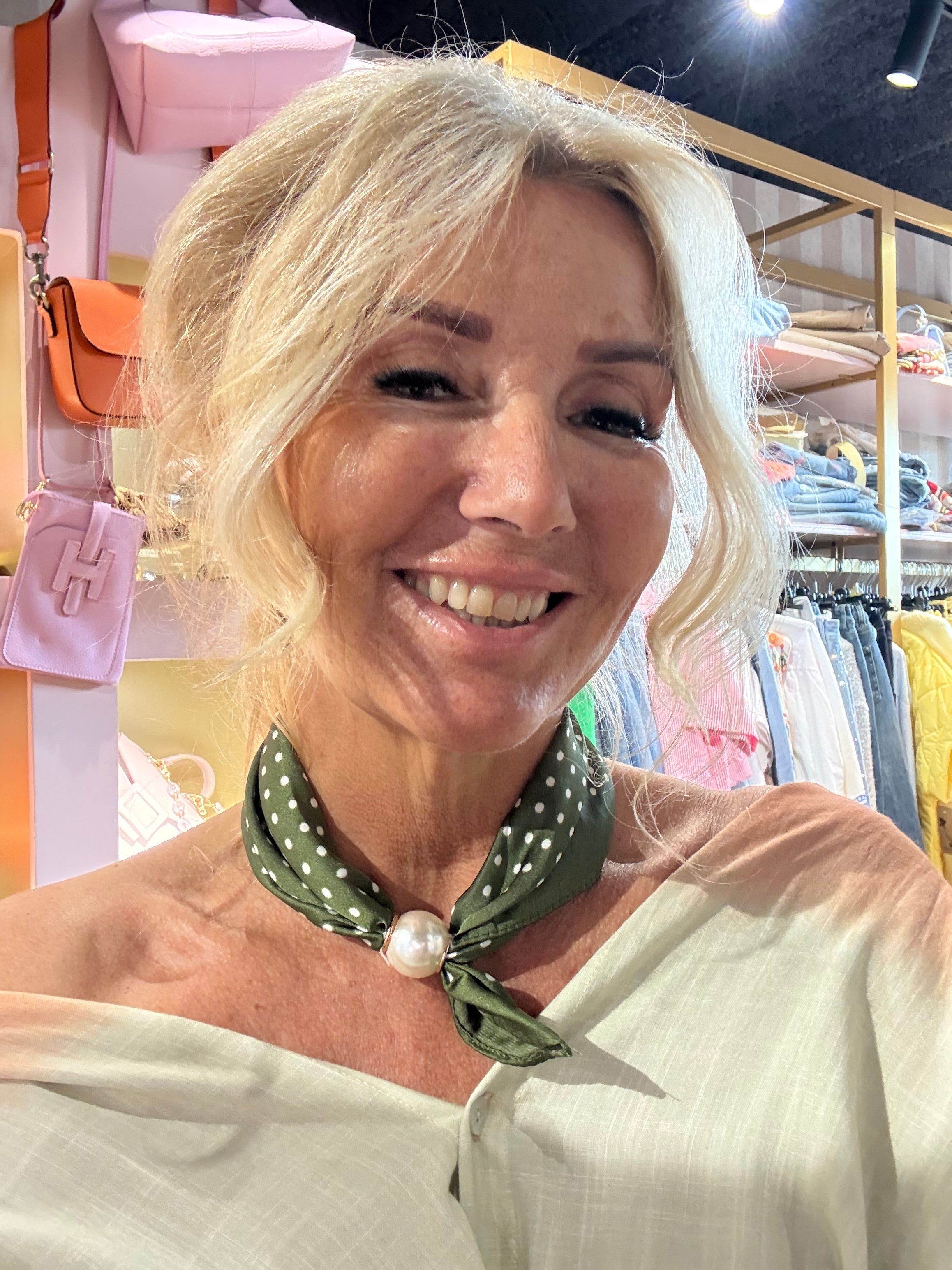 Shawltje Magic Pearl Groen Stip